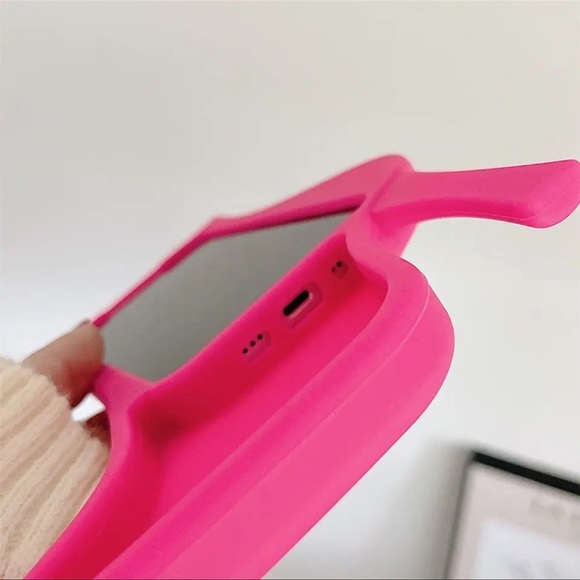 Barbie Shoe Phone Case iPhone 13 Pro Max - Picture 3 of 4